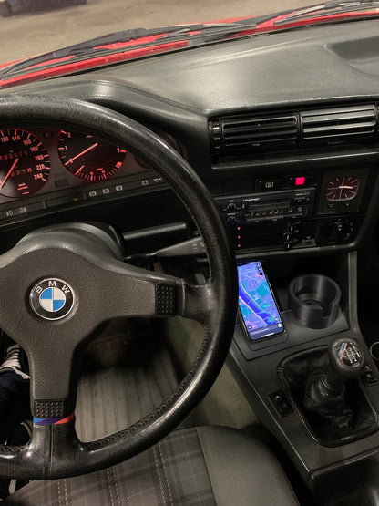 E30 Cup holder / MagSafe Charger